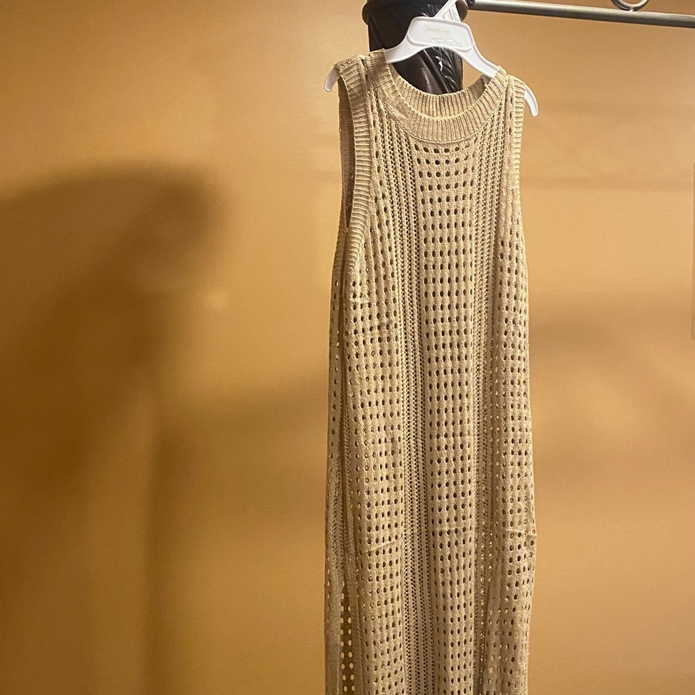 Elegant Beige Sleeveless Dress